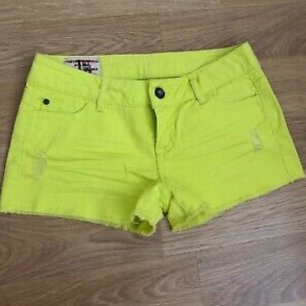 1st Kiss neon yellow stretchy denim shorts size 3